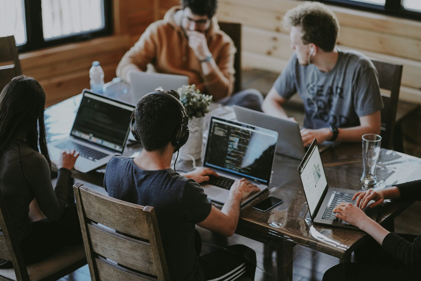 Команда разработчиков QRbarcodehub